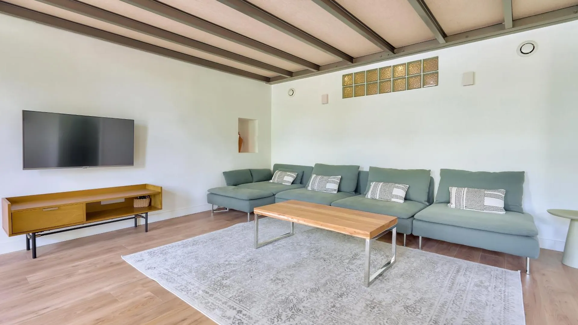Nocnoc - Le Plouf Aparthotel Marseille France